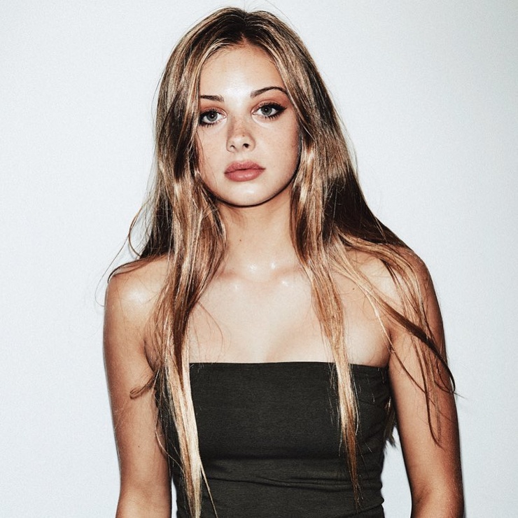 India Woollard India Woollard
