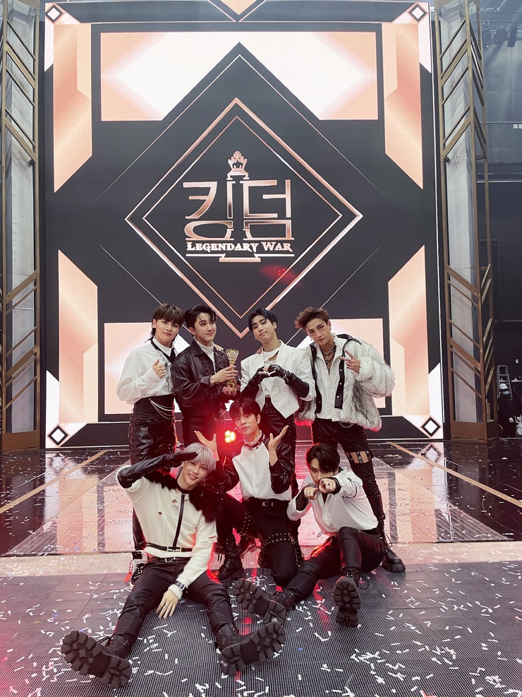 Stray Kids
