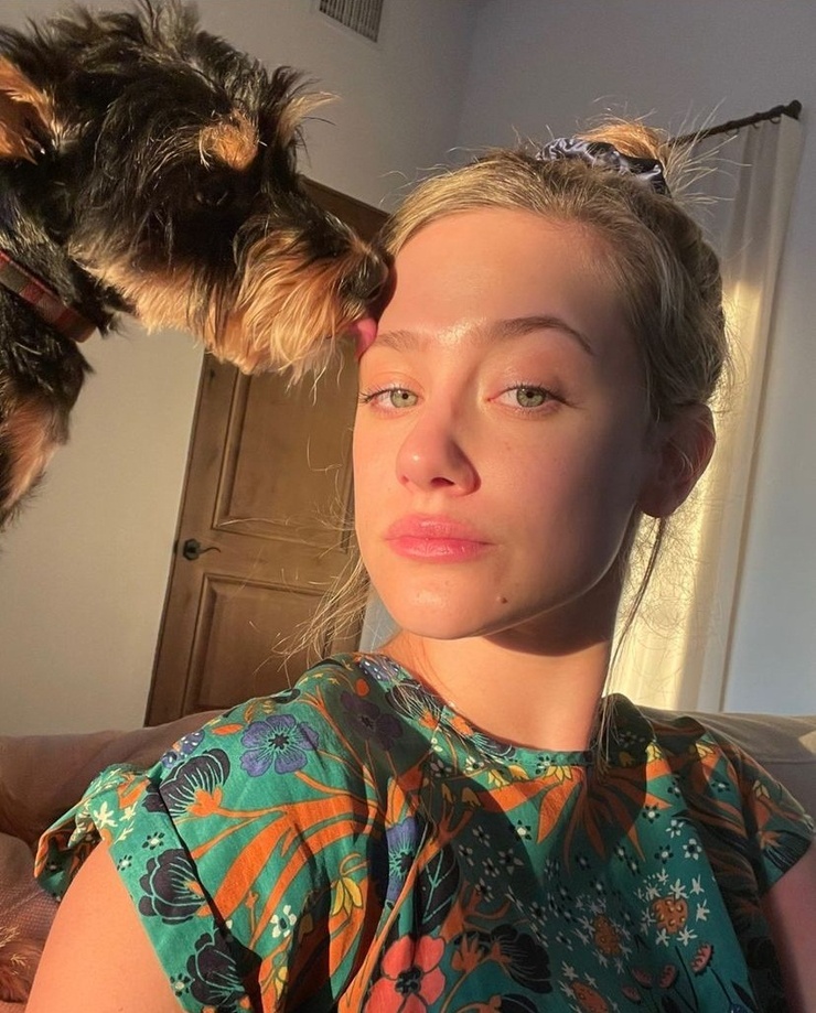 Lili Reinhart