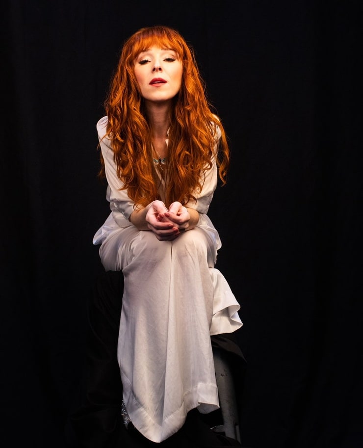 Picture of Ruth Connell