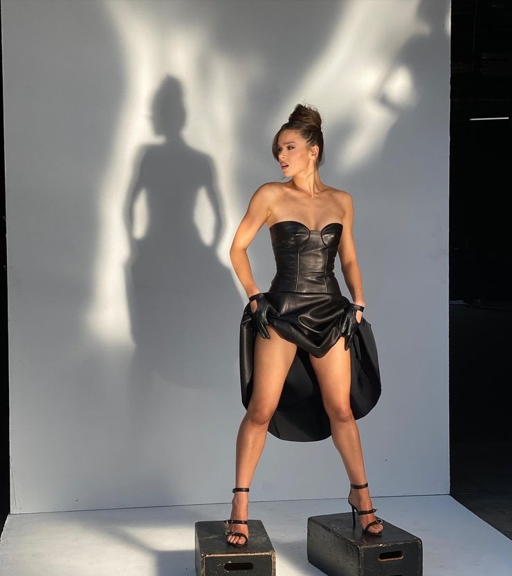 Hailee Steinfeld Hailee Steinfeld