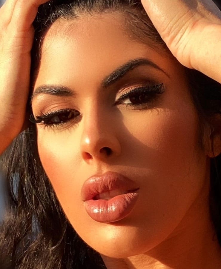 Yasmina Angele
