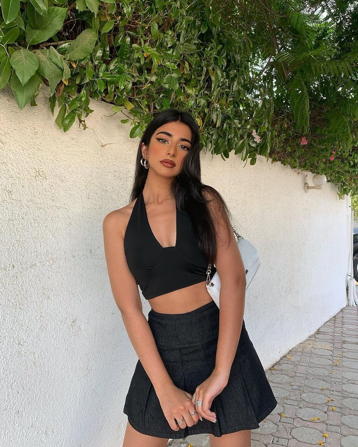 Iffat Marashi