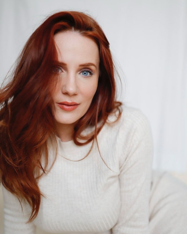 Simone Simons Simone Simons