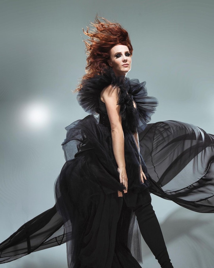 Simone Simons