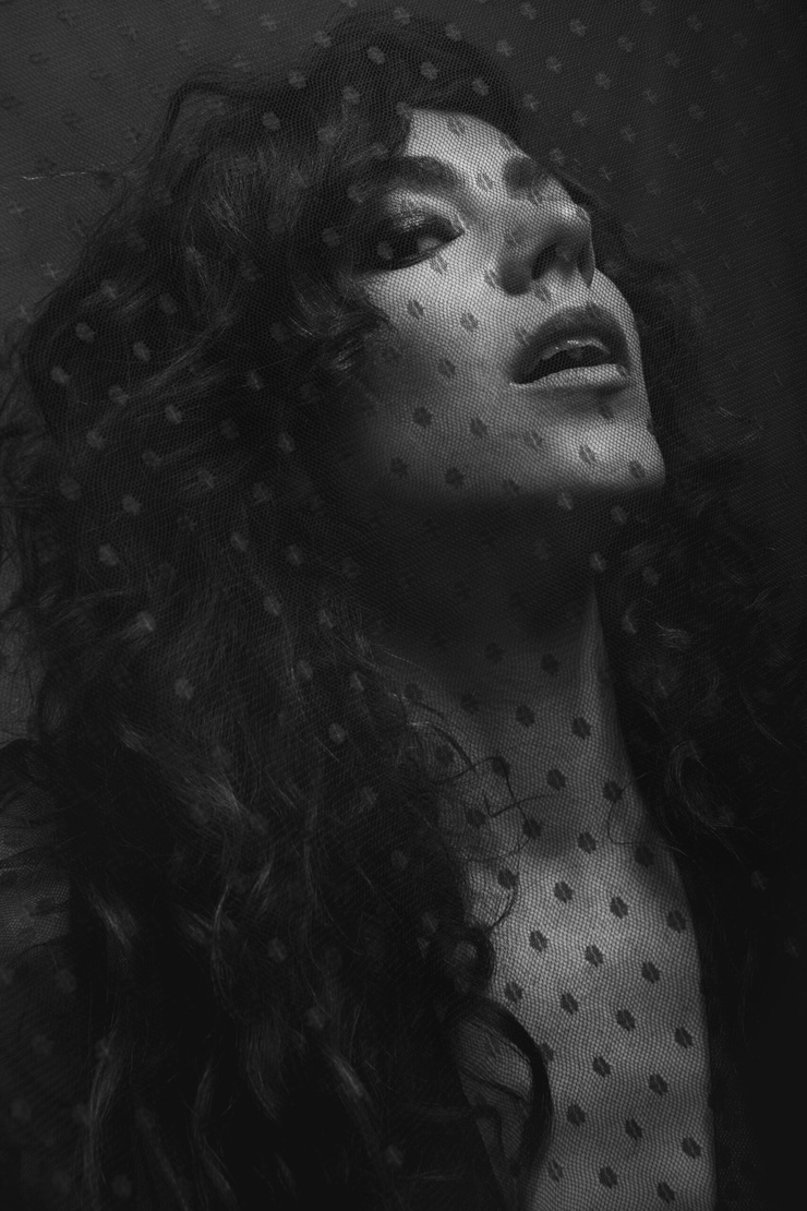 Amy Manson Amy Manson