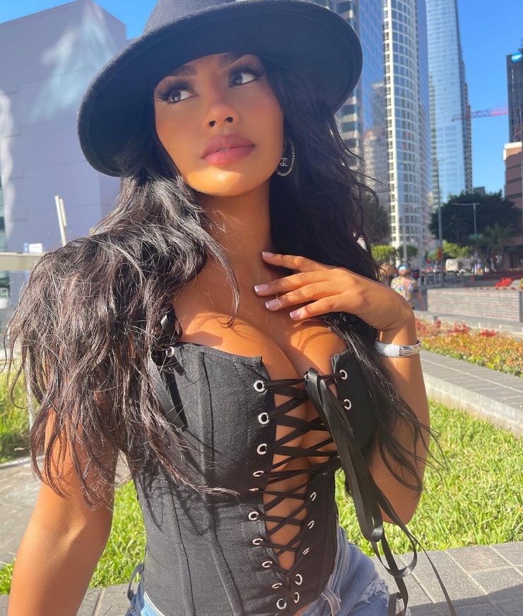 Gallienne Nabila Gallienne Nabila