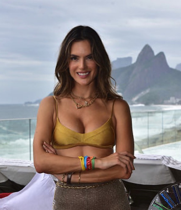 Alessandra Ambrosio Alessandra Ambrosio