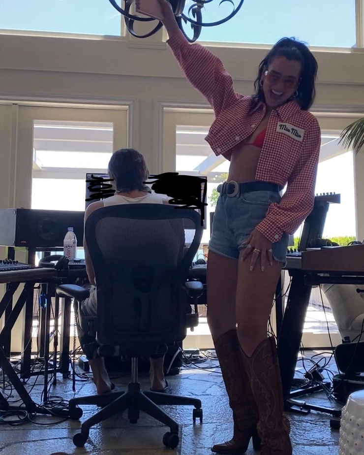Dua Lipa