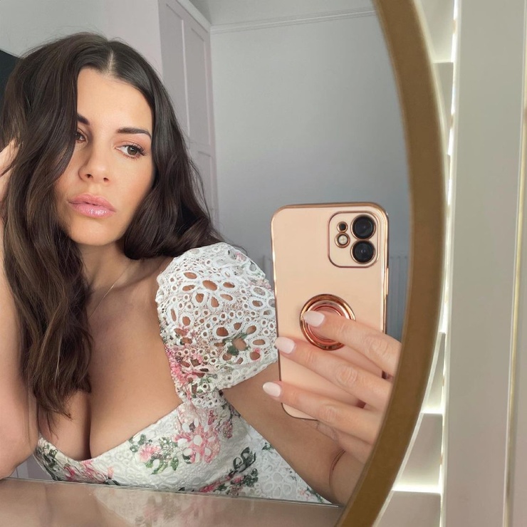 Imogen Thomas
