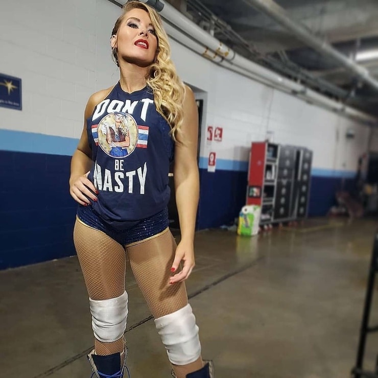 Lacey Evans