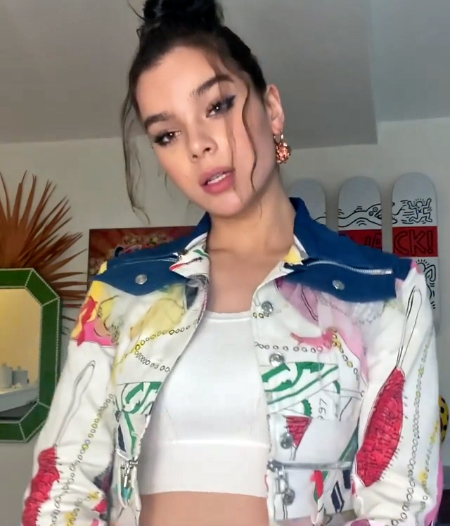 Hailee Steinfeld