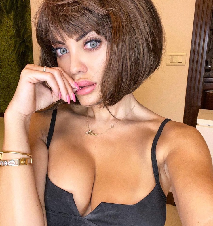 Elena Morali Elena Morali