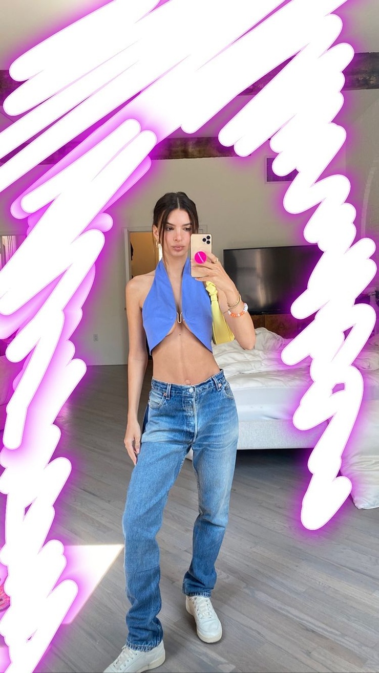 Emily Ratajkowski