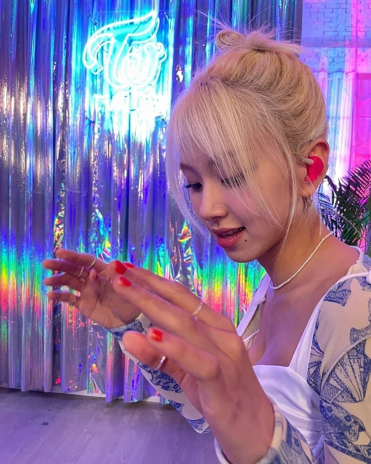 Son Chae Young