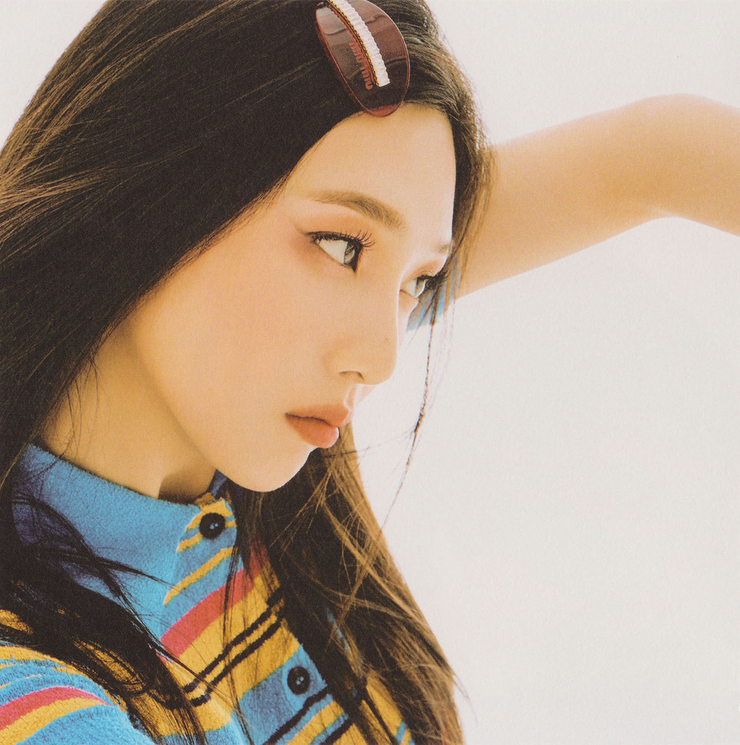 Joy (Park Soo Young)