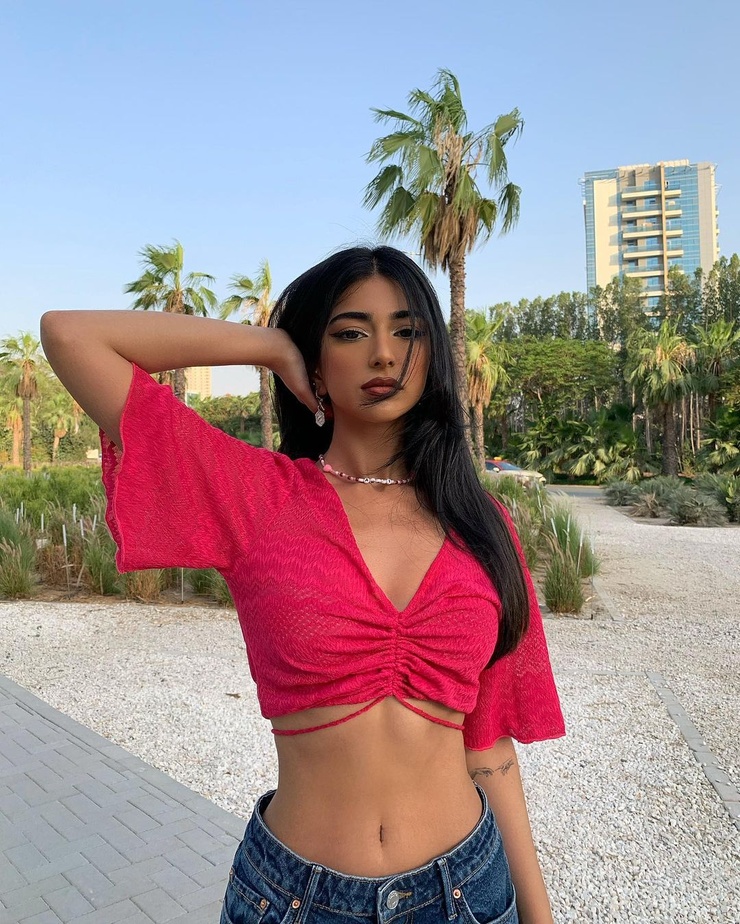 Iffat Marashi