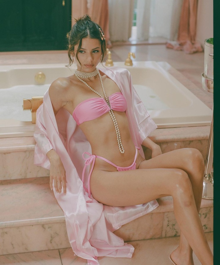 Bruna Lirio Bruna Lirio