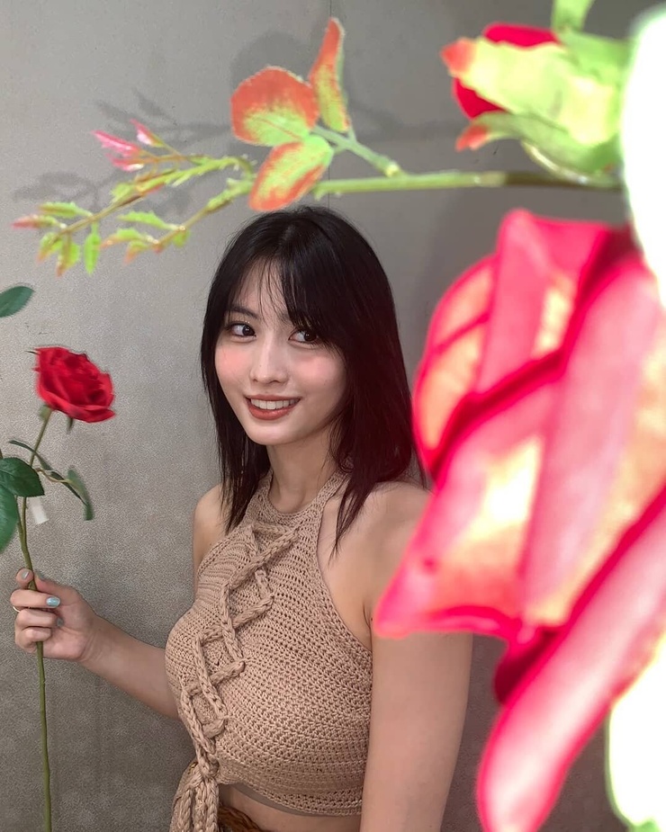 Hirai Momo