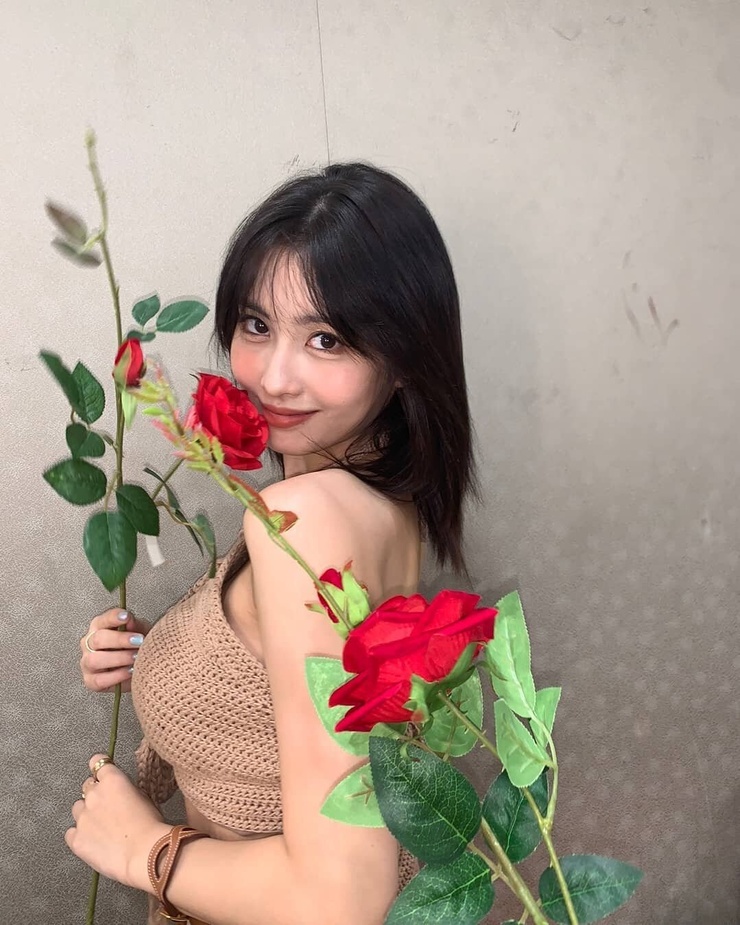 Hirai Momo