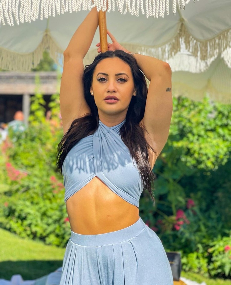 Francia Raisa