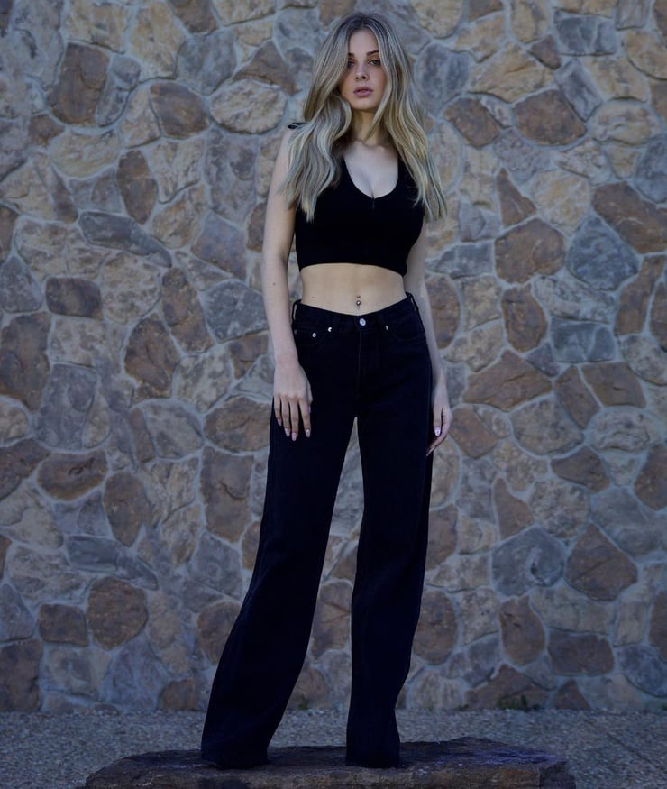 India Woollard India Woollard