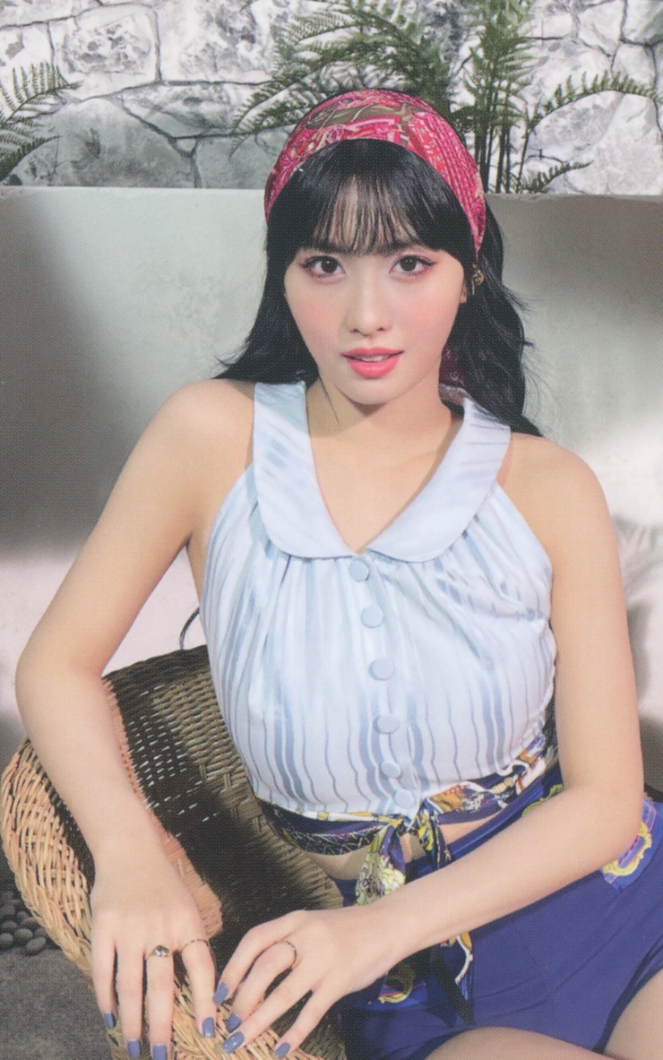 Hirai Momo