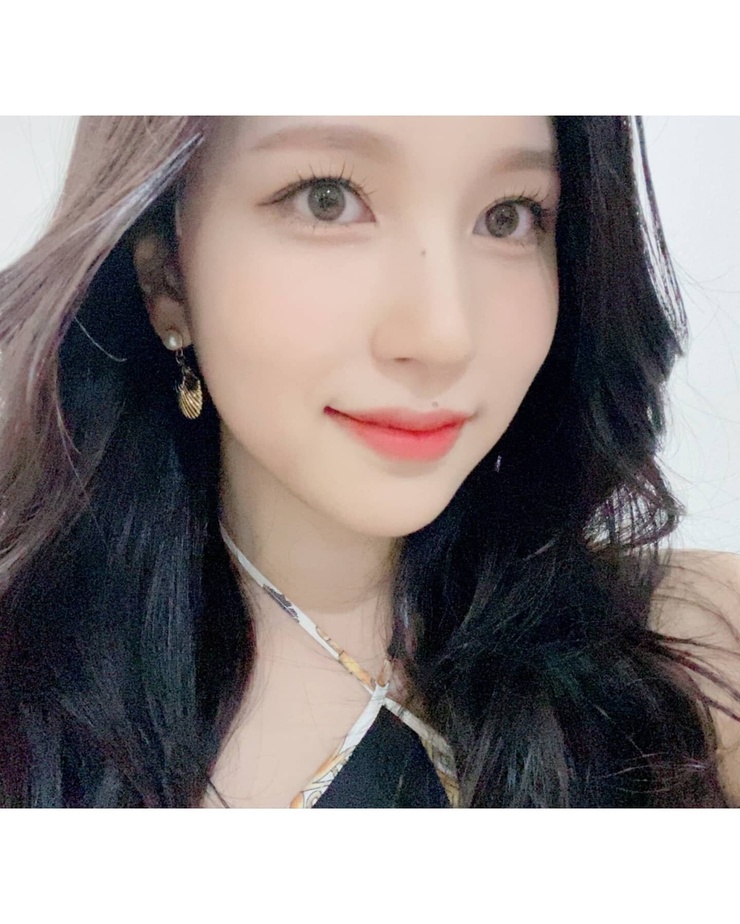 Myoui Mina