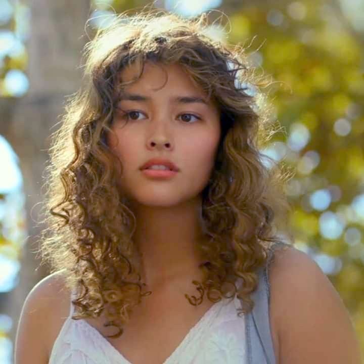 Liza Soberano