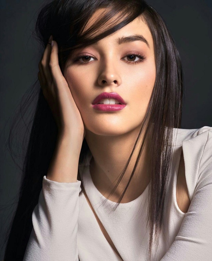 Liza Soberano