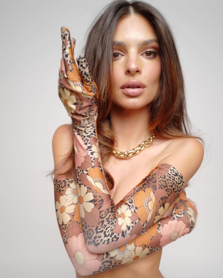 Emily Ratajkowski