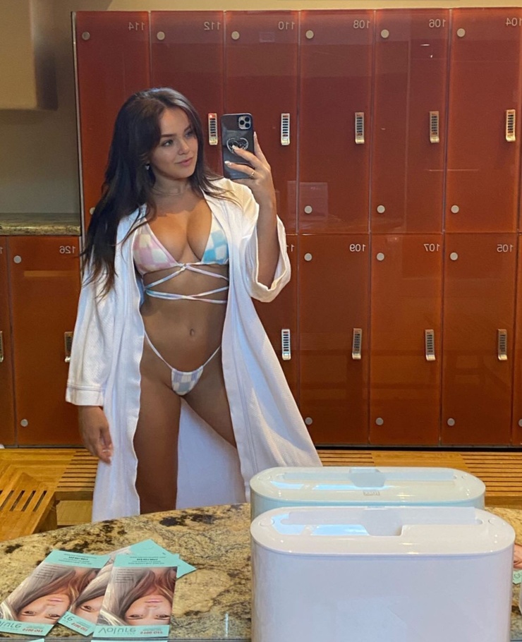 Oana Gregory