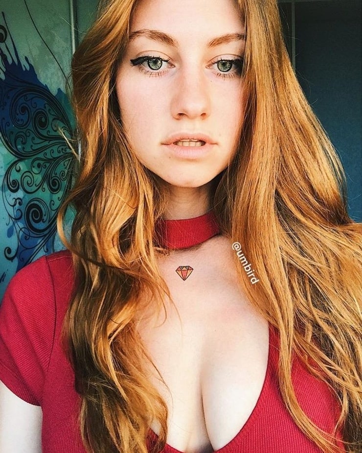 Shooshtime. Ann umbird. Anna umbird Дафна. Umbird сливы.