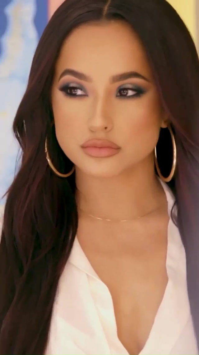 Becky G.
