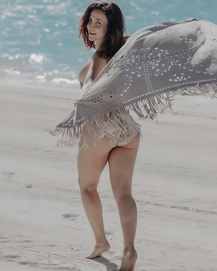 Elli Avram Elli Avram