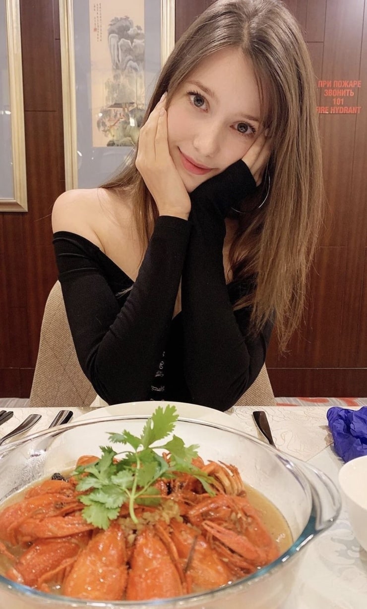 Anastasia Cebulska Anastasia Cebulska