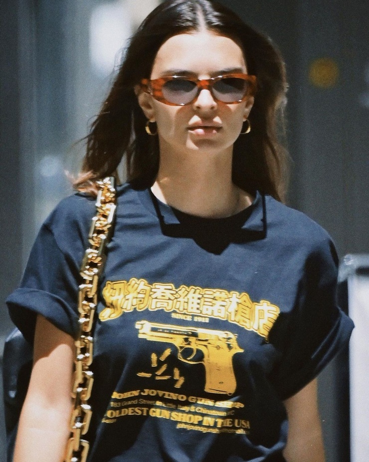 Emily Ratajkowski