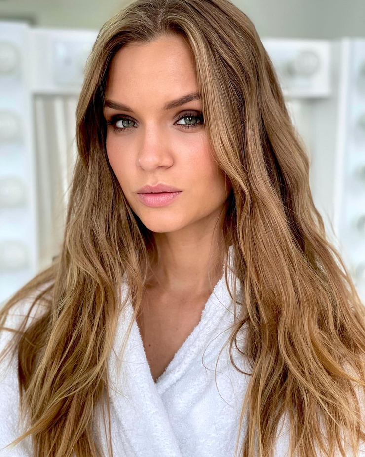 Josephine Skriver Josephine Skriver