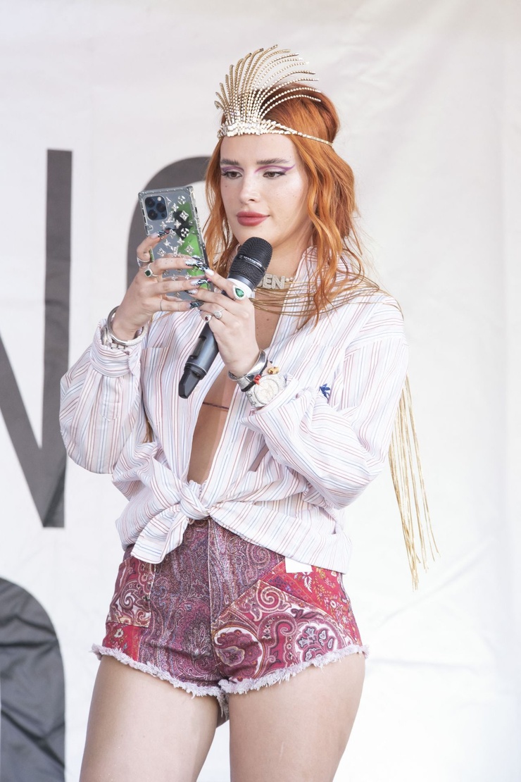 Bella Thorne Bella Thorne