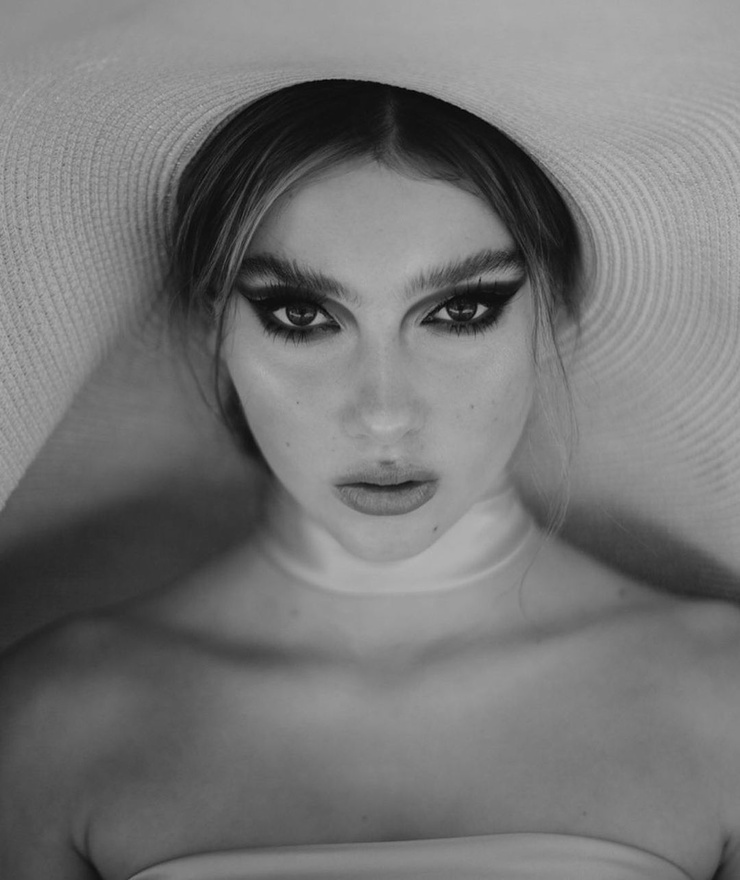 Ella Eve Boath