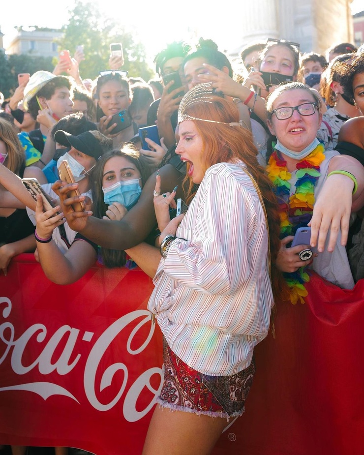 Bella Thorne