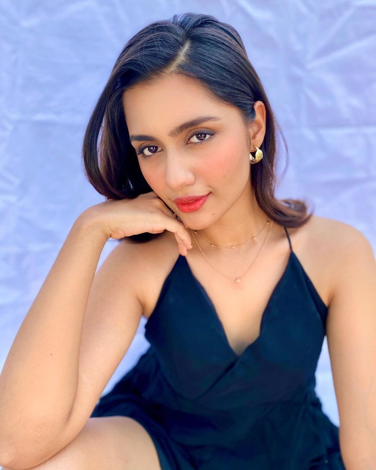 Anushka Luhar