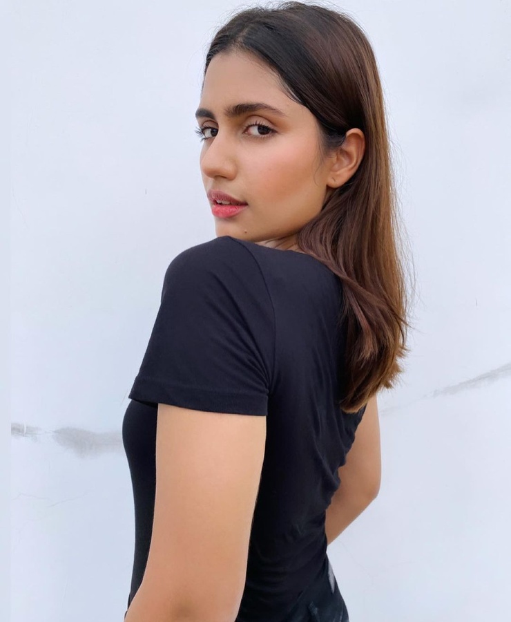 Anushka Luhar