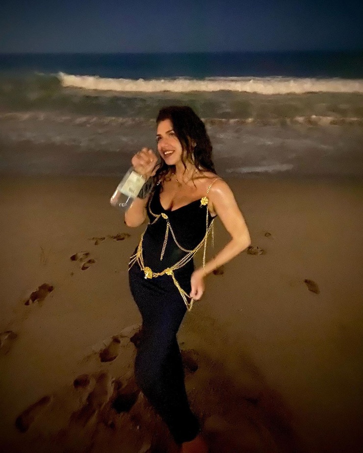 Victoria Konefal