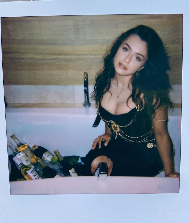 Victoria Konefal Victoria Konefal