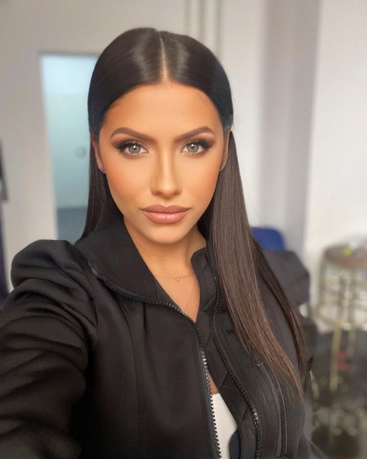 Simona Claudia