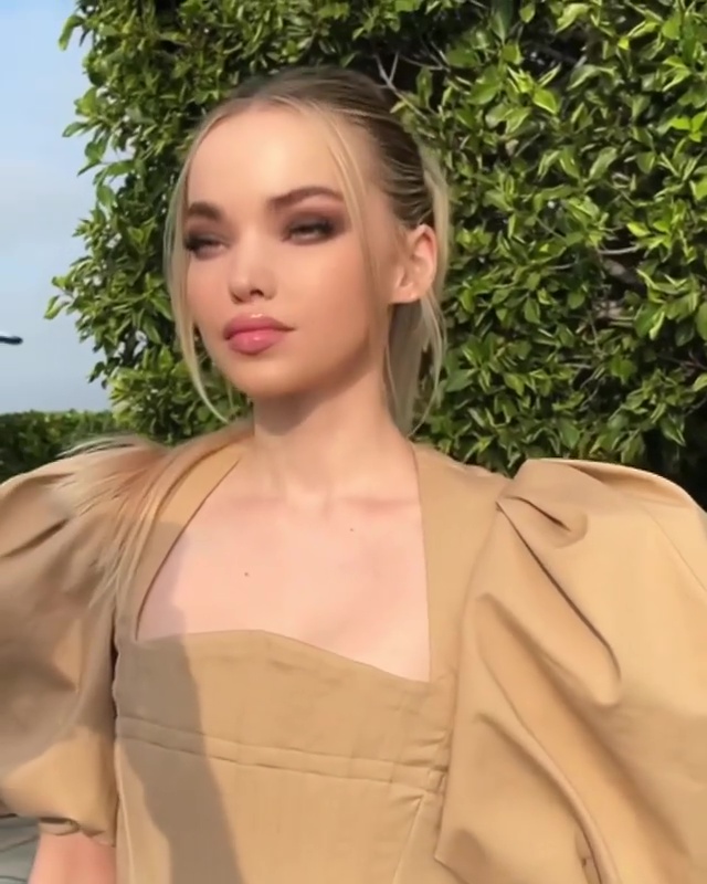 Dove Cameron