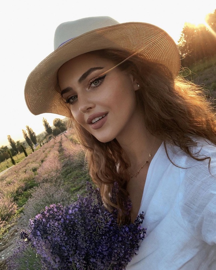 Kristina Krayt Kristina Krayt