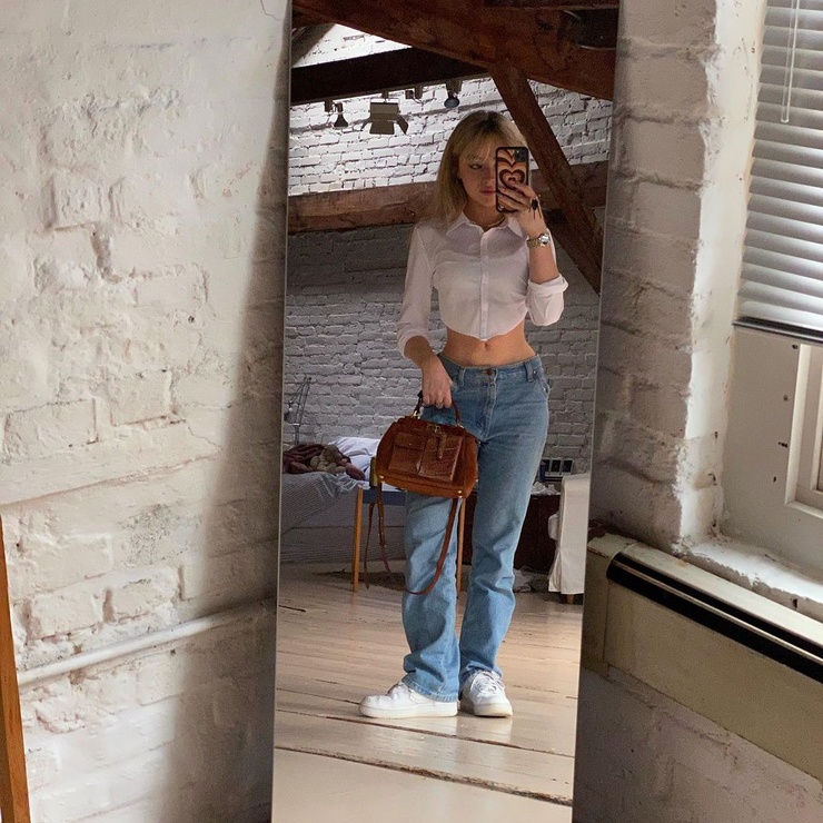 Sabrina Carpenter Sabrina Carpenter
