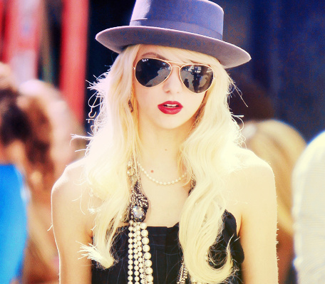 Taylor Momsen